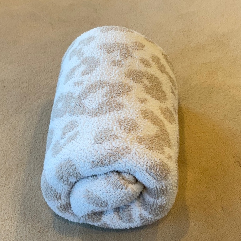 Threshold leopard throw blanket